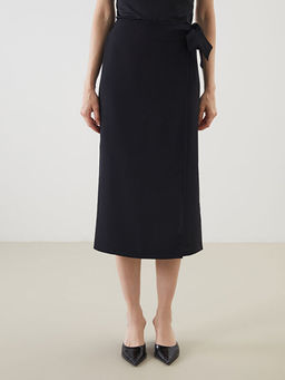 Beli Lastikli Kad?n Etek