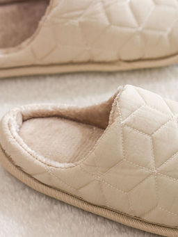 ??i Pel?? Kad?n Ev Terli?i