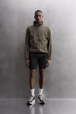 LIGHTWEIGHT COLOUR BLOCK TECHNICAL JACKET