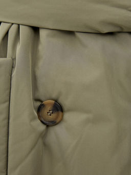 Объемное утепленное пальто запашного кроя - Incity фото 13