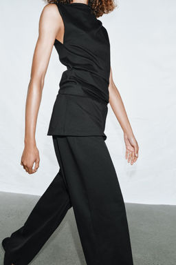 TOP ALGOD?N DRAPEADO / Negro - Zara фото 4