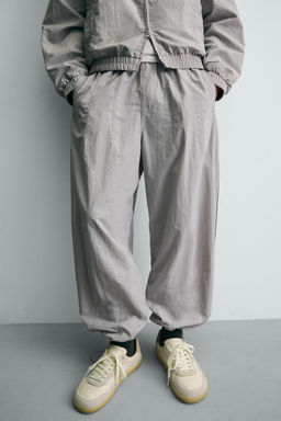 PANTAL?N JOGGER T?CNICO BANDAS CONTRASTE / Gris claro - Zara фото 15