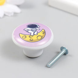 Фурнитура для шкатулки, ручка Космонавт на месяце, керамика, металл, 3.8?3.8 см