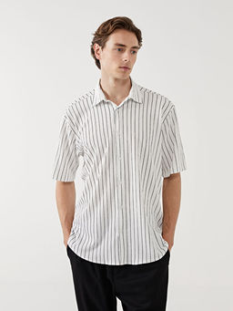 Regular Fit K?sa Kollu ?izgili Erkek G?mlek