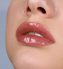 LuxVisage Блеск для губ Glass Shine тон 20 - Golden rose фото 2