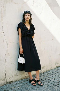 Siyah Duz A Kesim Volanl? Dokuma Elbise TWOSS24EL01053