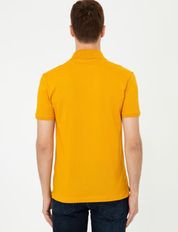 Желтая приталенная базовая футболка - Cacharel фото 3