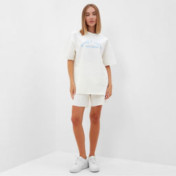 Костюм женский: футболка, шорты, MINAKU: SPORTY & STYLISH, экрю, размер 48