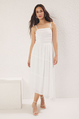 TRENDYOLMILLA Beyaz Duz Maxi Dokuma Elbise TWOSS25EL00752