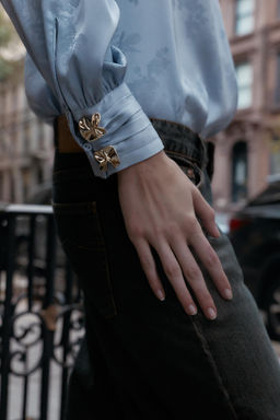 SATIN-FINISH JACQUARD SHIRT WITH BOW - Zara фото 7