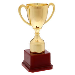 Кубок 113, зол., подставка пластик, 18 х 7,5 х 5,5 см - Командор фото 3