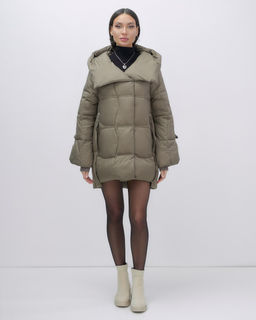 Куртка зимняя женская с большим капюшоном модная коричневого цвета 7739K - Visdeer фото 3