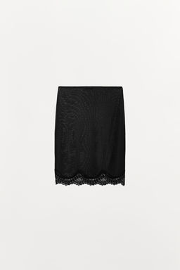 FALDA MEDIA ENCAJE / Negro