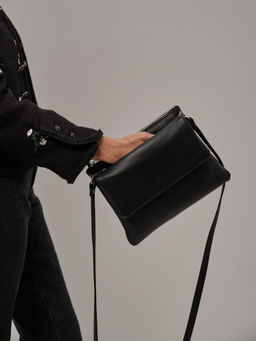 Сумка кожаная на плечо кросс-боди Deboro 31069 черный