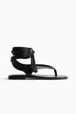 Sandalias de piel con lazada