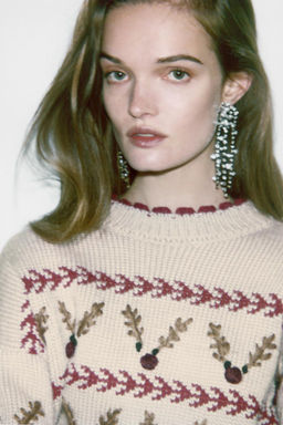 REINDEER KNIT SWEATER