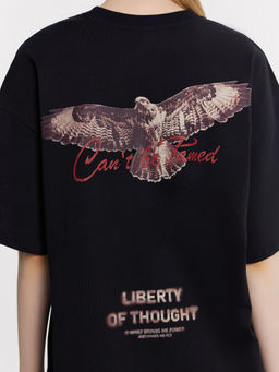 Футболка женская черная с принтом и написью Liberty of flight черный +печать4 112953 - Mark formelle фото 6