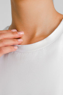 Арт. 5728 Костюм с велосипедками 42-50 (5 шт) Цвет:верх- белый, низ- черный - Калинка фото 15