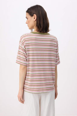 Gul Kurusu Cizgili Oversize/Genis Kal?p Uzun Tok %100 Pamuk Orme T-Shirt TWOSS26TS00051