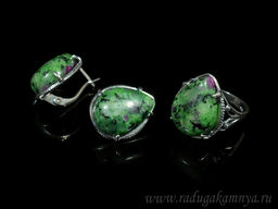 Кольцо Серьги с цоизитом размер 17
