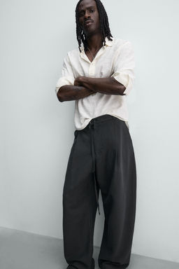 PANTAL?N BALLOON FIT PLIEGUES CINTUR?N / Negro - Zara фото 4