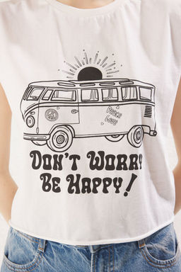 Ekru %100 Pamuk Bask?l? Kolsuz Relaxed/Rahat Kal?p Crop Bisiklet Yaka Orme T-Shirt TWOSS23TS00122