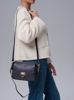 Сумка кожаная через плечо Azaro 3684 пыльно фиолетовая