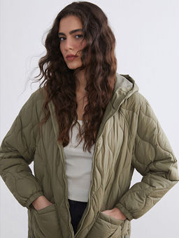 Kap??onlu Kapitone Kad?n ?i?me Mont