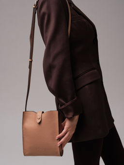 Кожаная сумка кросс-боди Leya DBR 30919 бежевая нуга фото 6