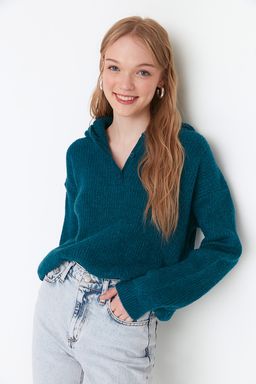 Yesil Yumusak Dokulu Kapusonlu Triko Kazak TWOAW21KZ0410