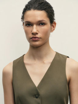 Костюмный жилет на пуговицах / Zarina  фото 6