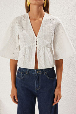 TRENDYOLMILLA Beyaz Puf Bask? Teknikli Onden Baglamal? Dokuma Etek Ucu F?rf?rl? Dokuma Gomlek TWOSS25GO00086 фото 7