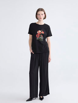 Bisiklet Yaka ?i?ekli Kad?n Ti??rt