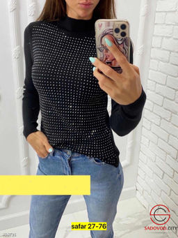 Кофта женская со стразами