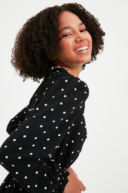 Trendyolmilla Siyah Puantiyeli Belden Ac?lan Volanl? Bisiklet Yaka Mini Dokuma Elbise TWOAW22EL0126  фото 8