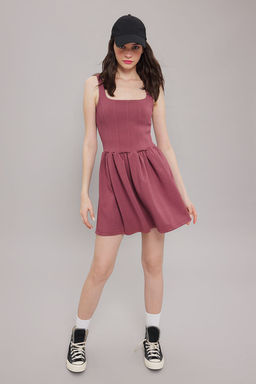 TRENDYOLMILLA Gul Kurusu Kare Yaka Balon Skater/Belden Ac?klan Balon Etekli Mini Orme Elbise TWOSS25EL00371