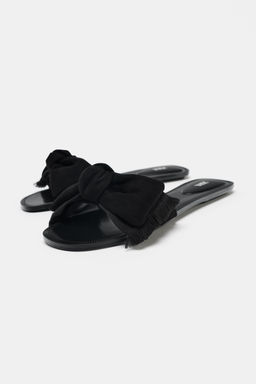 SPLIT SUEDE BOW SANDALS