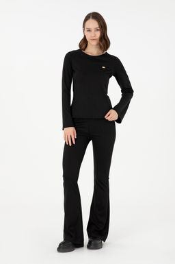 Женские черные спортивные штаны Неожиданная скидка в корзине