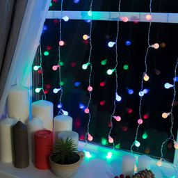 Гирлянда Занавес 2?1.5 м с насадками Шарики, IP20, прозрачная нить, 360 LED, свечение мульти, 8 режимов, 220 В - Luazon lighting фото 2