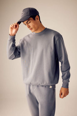 Базовый свитшот Oversize с круглым вырезом - Defacto фото 3