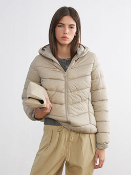 Kap??onlu Kad?n ?i?me Mont