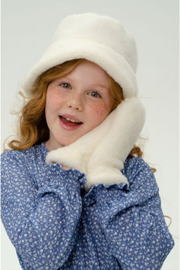 Варежки детские меховые ваниль - Woollamb фото 2