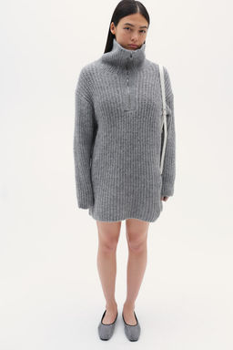 Vestido en punto de canale con media cremallera