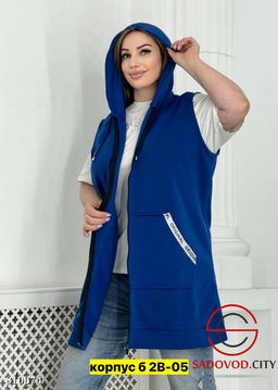 Жилетка женская с капюшоном