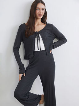 Ba?lamal? Yaka Dokulu Kad?n Pijama Tak?m?