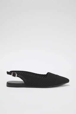 Siyah Triko Arkas? Ac?k Sivri Burun Kad?n Babet TAKSS25BE00008