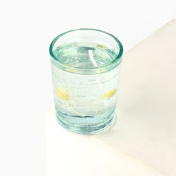 Свеча новогодняя гелевая «Цветочная», с декором внутри, 5×6 см