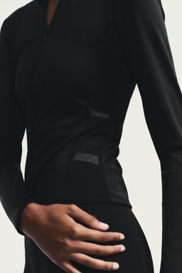 SEAMLESS POLYAMIDE JACKET - Zara фото 5