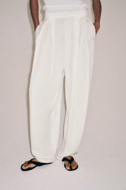 PANTAL?N FLUIDO PINZAS ZW COLLECTION / Blanco roto