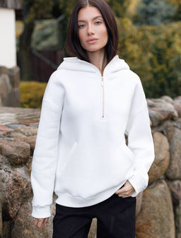 D49.059 Джемпер женский белый